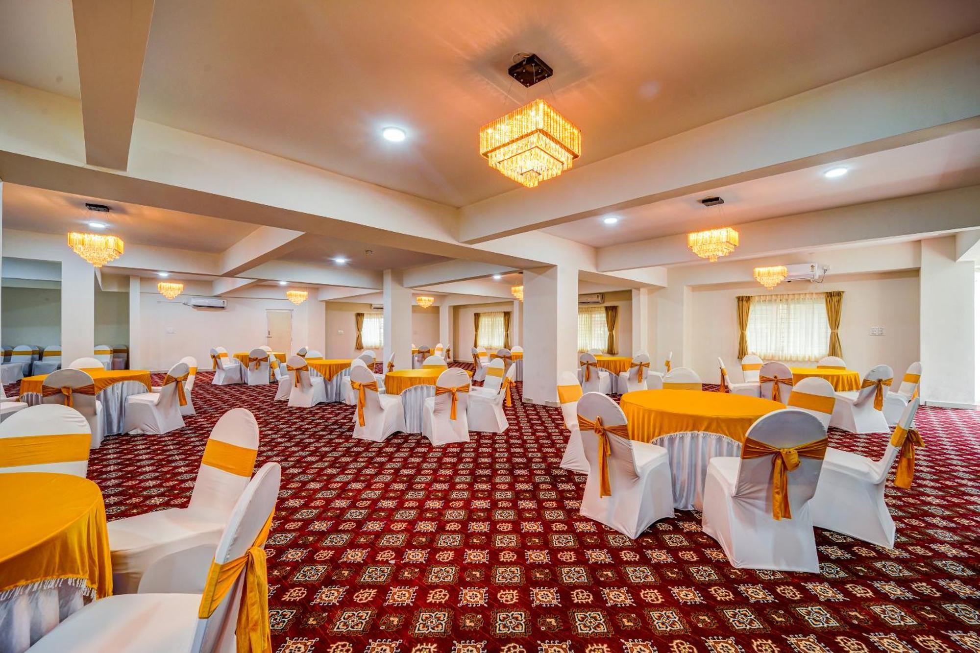 The Emerald Inn Bangalore Luaran gambar