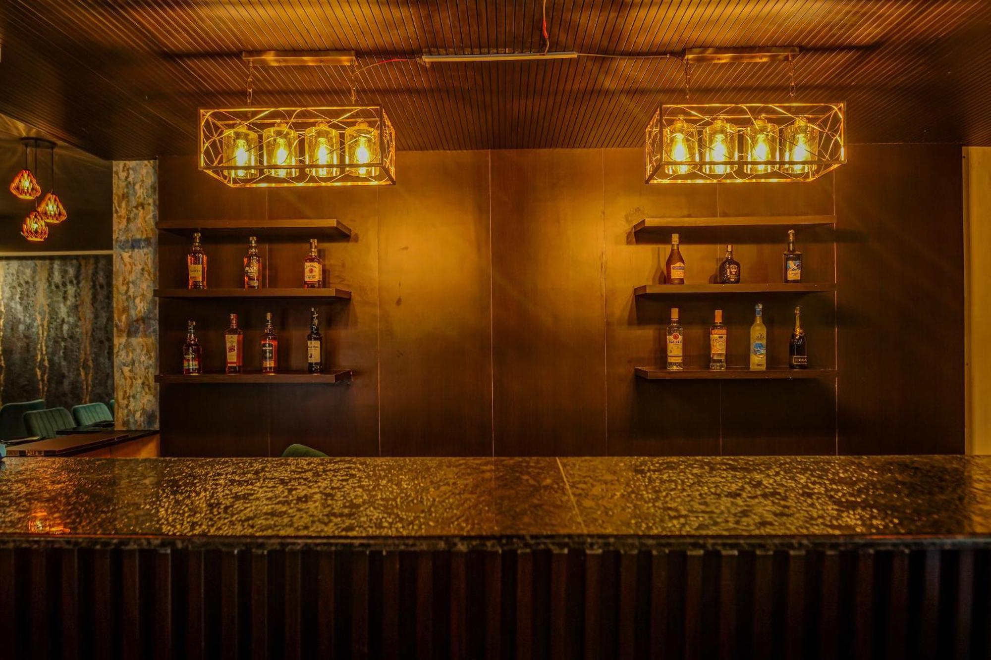 The Emerald Inn Bangalore Luaran gambar