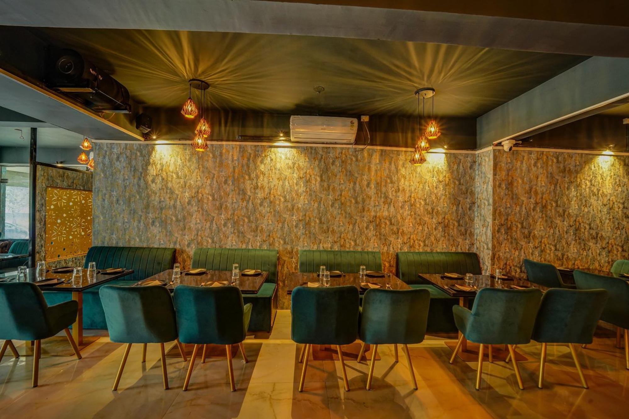The Emerald Inn Bangalore Luaran gambar