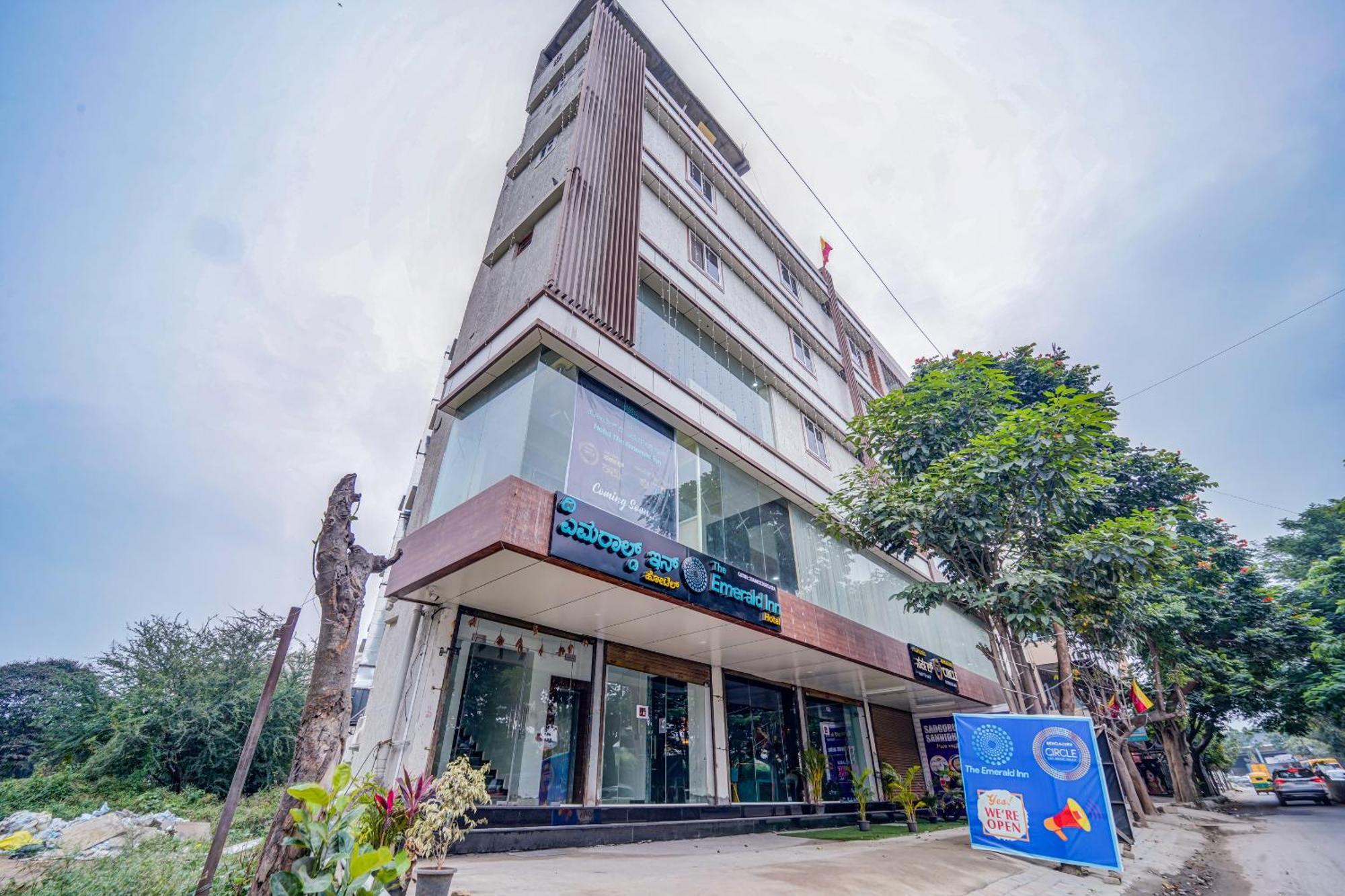The Emerald Inn Bangalore Luaran gambar