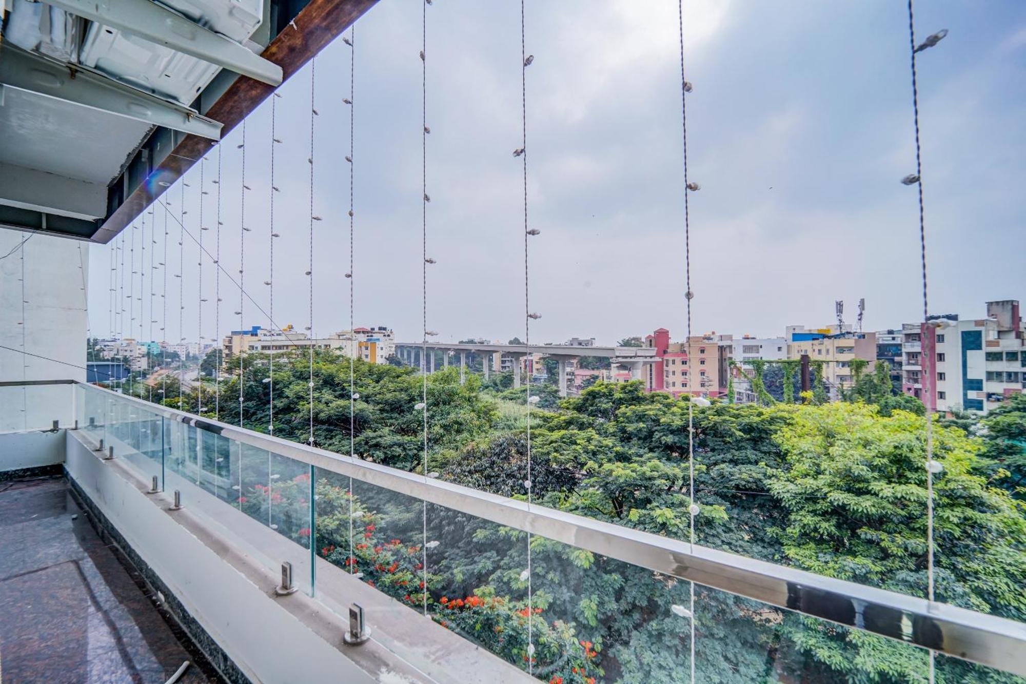 The Emerald Inn Bangalore Luaran gambar