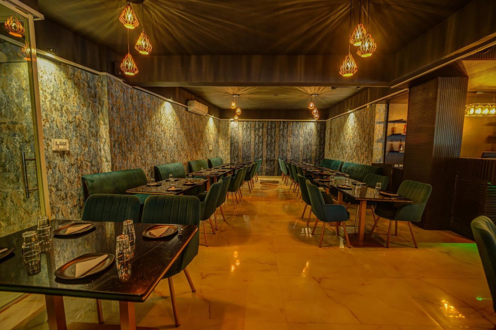 The Emerald Inn Bangalore Luaran gambar